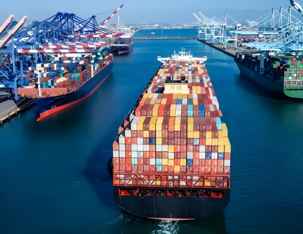 Hãng tàu tăng phụ phí THC