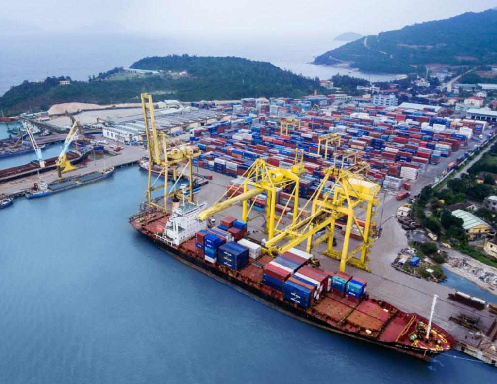 Trend of large ships in maritime transport