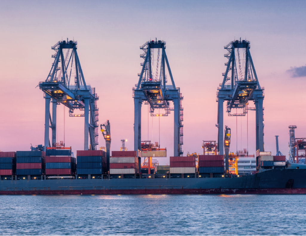 Asian cargo ships are short of fuel
